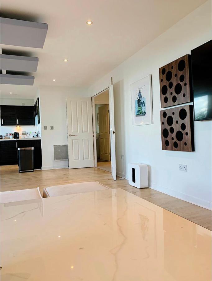 Beautiful Modern Sea-Side Apartment In The City Edimburgo Esterno foto