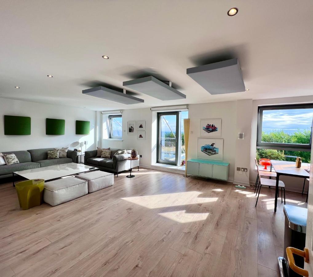 Beautiful Modern Sea-Side Apartment In The City Edimburgo Esterno foto