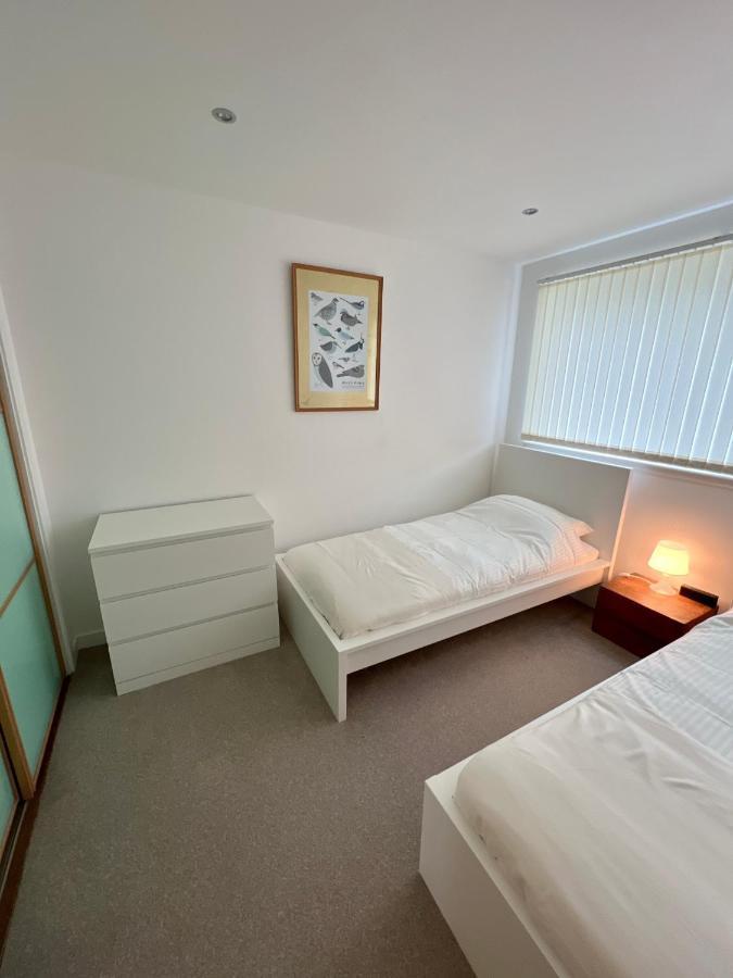 Beautiful Modern Sea-Side Apartment In The City Edimburgo Esterno foto